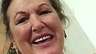 Granny Maria Fingers Her Old Cleft