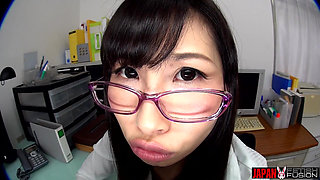 The Juicy Lips of Yua Hidaka, Turned Into an Office Lady