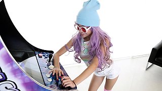 Little Asians-Vina Sky: Asian Arcade Pussy Play