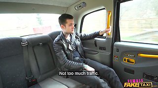 Sofia Lee having fun while sucking a large penis in the car