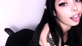 Cute amateur brunette naughty in solo jerking show on camera