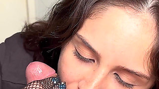 Goth GF Makes Amazing Slow Sensual Blowjob