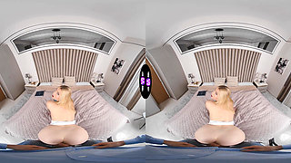 Mouthful of fresh sperm for Angel Ayyla - TmwVRnet