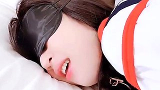 Cute amateur webcam teen girl toying pussy on webcam