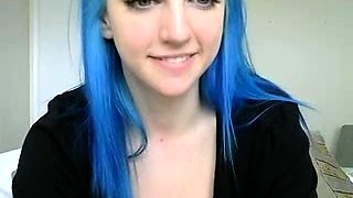 Amateur webcam babe dildo masturbation