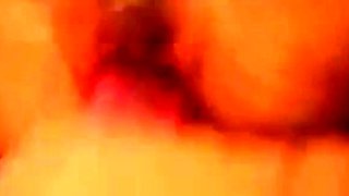 Svensk blondin spelar med dildo