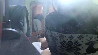 Behind the Scenes Footage of a Bare-ass Sex Bed Transfer