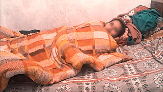 Indian Bahu Get faked in heyar Tait pussy by old main  during deytaim and Indian yang  woman faked