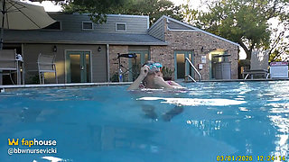 Som Under Water Fun with You Sexy Big Beauty Nurse Vicki