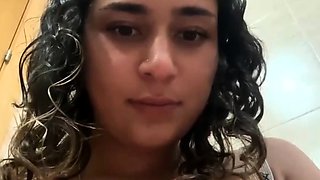 Divine amateur teen toys her ass to orgasm on webcam