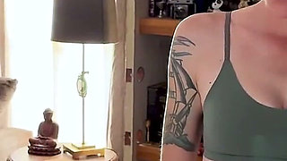Gym Girl Desperation - Daddy Makes Me Piss My Leggings the Second I Walk in