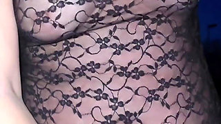 MILF Let Cuckold Husband Criempie Her Pussy After Wild Night