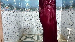 Indian Young Bhabhi Bathing in Petticoat Bath