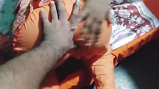 Desi Indian Bhabhi and Servant Sex video