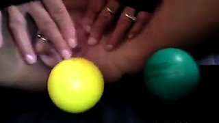 Pierced pussy pumping on webcam