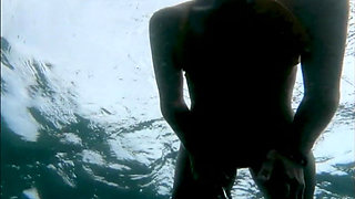 Snorkel Slut: Tight Bikini, Dive Mask & Underwater Fin Tease