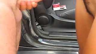 Sesso all'aperto con una coppia amatoriale