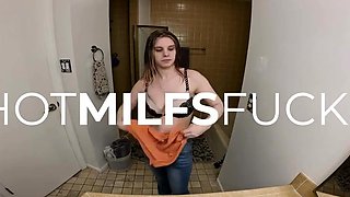 Sport Loving Amateur Blondes Are Blowjob Hotties