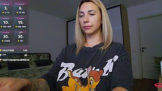 Blonde Teen Solo Masturbation