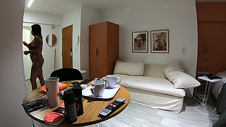 Madura Argentina Tiene Sexo Con Un Colombiano En Su Primer Video Porno