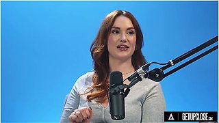 How Women Orgasm With The Amazing Siri Dahl! Solo Female Masturbation! Full Scene