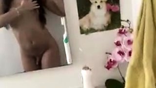 Fully Nude Theestefania Posing In The Bathroom