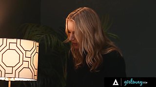 GIRLSWAY - COUGAR Lexi Luna FREE-FOR-ALL USES Daughter Demi Hawks While Rachael Cavalli Cleans Their Bedroom