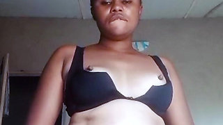 Nigerian Village Girl Getting Squirt on the Live Video