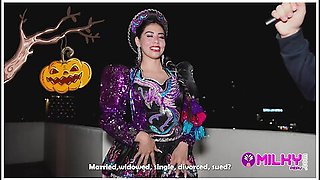 Horny Milf Decides To Go To My Apartment And Not To Her Halloween Party - Gatidiosa