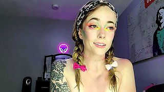 Webcam MILF Beauty Masturbating