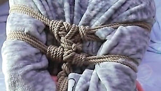 Hui12 - White Silk Chinese Girl Sailing Restraint