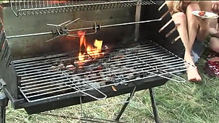 Outdoor hairy pussy fucking anal penetrated threesome in the garden