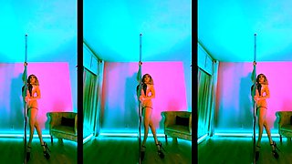 Masturbating amateur cums after solo fun