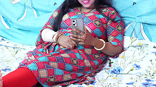 I Saw My Stepsister Showing Her Body to Her Boyfriend Over a Video Call