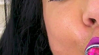 British MILF Nicole Dupapillon Wraps Her Huge Pussy Lips Around a Dildo
