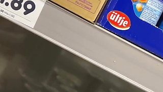 Extreme risky handjob in supermarket an wiped cum on product :p !