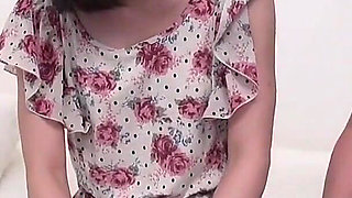 18 year old amateur Japanese slut with lots of hair on her pussy spreads her legs to get her pussy stretched