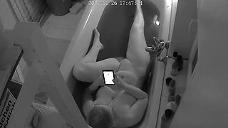 Cam of Wife in the Bath
