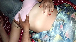 The girl of the class herself said to the teacher, Master Ji, make me a naked cottage, hit my pussy and also hit the ass, at the house of the school teacher and the student.