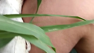 Khet mein badi bhabhi brother-in-law ji I want to suck your cock Kasu bhabhi drink the water of my lode no one in the field