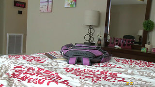 Brazzers - Brunette Amanda Lane & Veronica Use Johnny Sins as a Shared FFM 3some Toy in HD