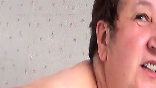 Chelsea Takes a Shower