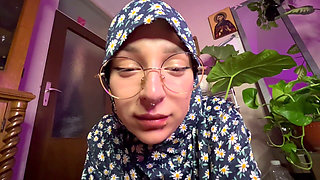 Blowjob in Hijab JOI