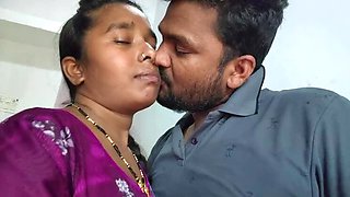 Indian Bhabhi Big Boobs Sucking First Time Hindi Video