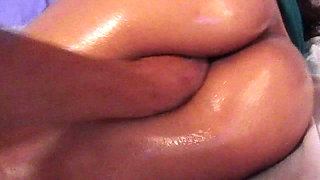 Arab MILF Fisting