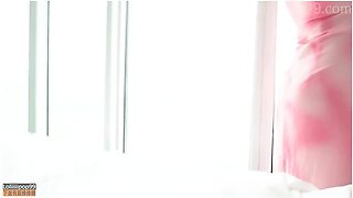 Nurse Or Teacher? Lost My Virginity With Huge Load -浓精射爆 处男应该选护士还是老师