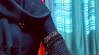 Hijabi Muslim Bhabhi Hot XXX Masti with Step-brother.