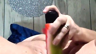 Horny Whore Has Got the Blues She Wants to Cum for You