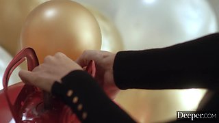 Skinny Asian Slut Tried Hard to Deepthroat A Huge Cock