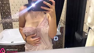 Amelia Queen Morning Pee Compilation – Close-Up Pussy, Dirty Pads, Female POV Pissing